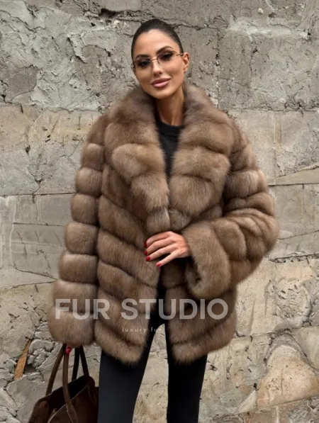 Полушубок из меха куницы тор-тор английский воротник - фото 0