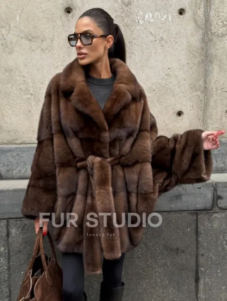 Полушубок из меха норки Brown Velvet, английский воротник фасон - летучая мышь - фото 0