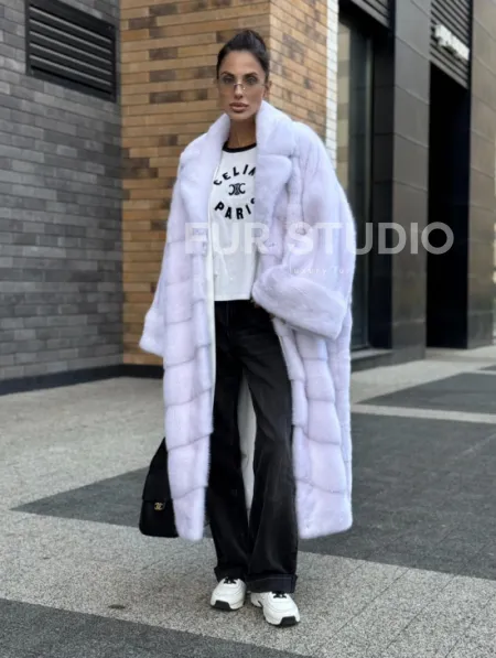 Светлая норковая шуба 