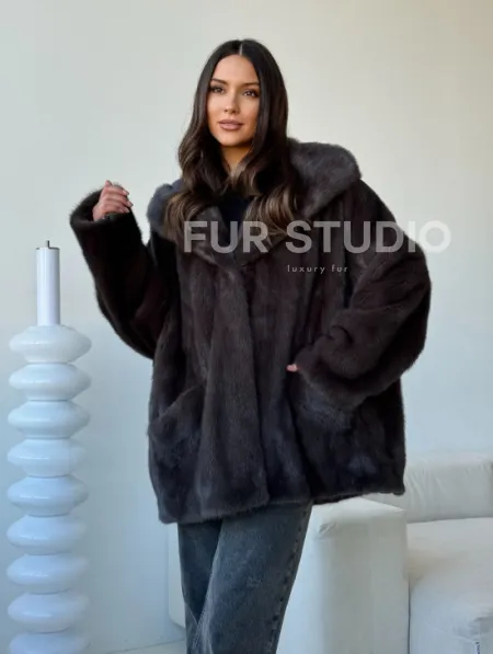 Норковый полушубок с капюшоном - фото 7