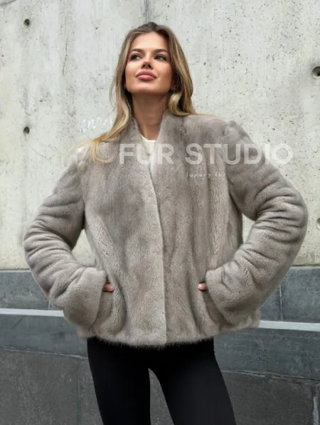 Короткий норковый жакет - фото 5