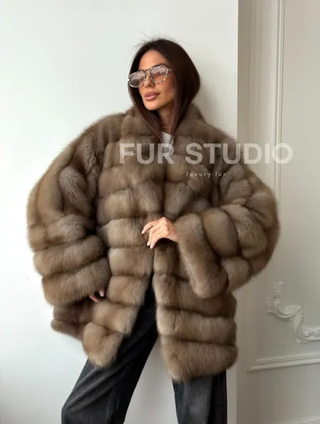 Шуба оверсайз из куницы - фото 13