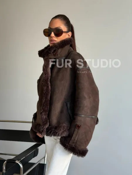 Женская двухсторонняя дубленка - фото 10