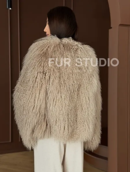 Шуба из натурального меха ламы - фото 10