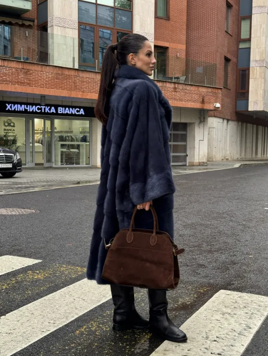 Норковая шуба-пальто в цвете джинс, стиль  “Бохо“ — батальный размер - фото 13