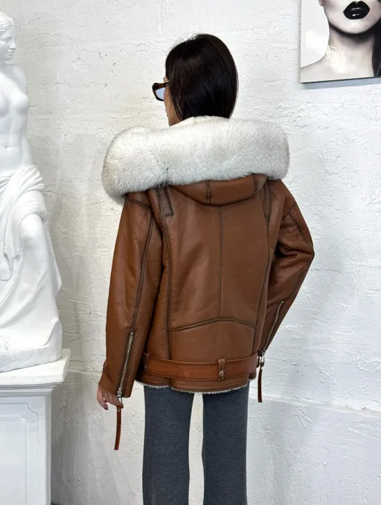 Дубленка - куртка женская из натуральной овчины с капюшоном из меха финского песца - фото 10