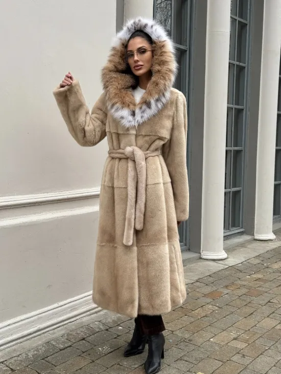 Классическая шуба из меха норки Champagne с капюшоном из рыси - фото 6