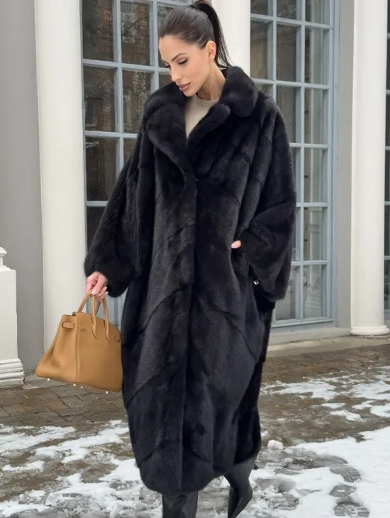 Шуба норковая оверсайз в стиле 