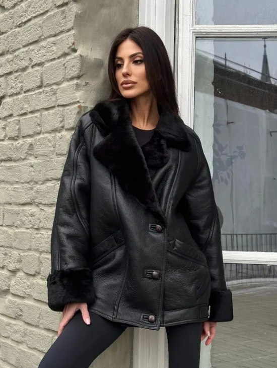 Винтажная куртка - дубленка «Total Black» с английским воротником на пуговицах - фото 0