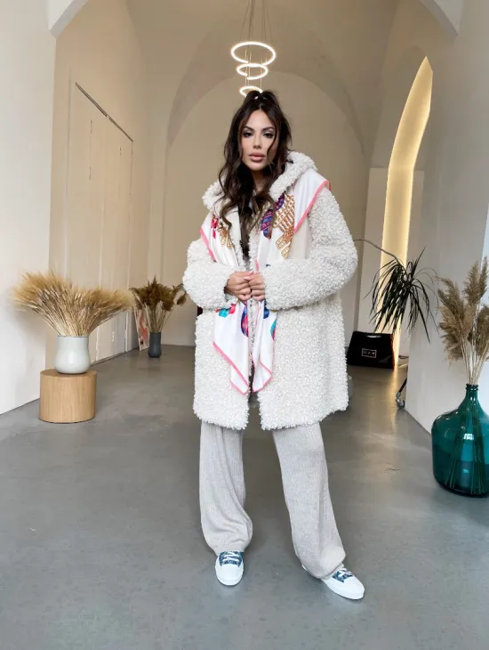 Шуба оверсайз из экомеха с капюшоном - фото 1