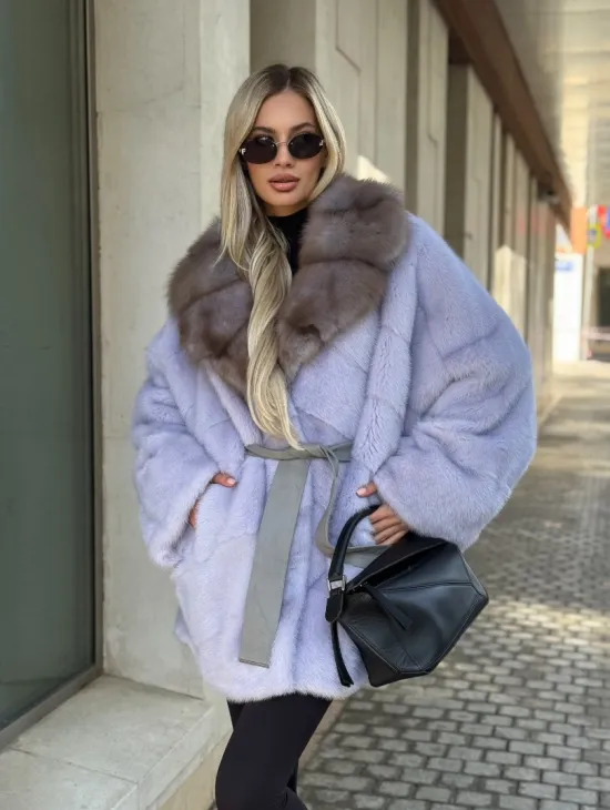 Шуба из норки короткая с куницей воротник - фото 9