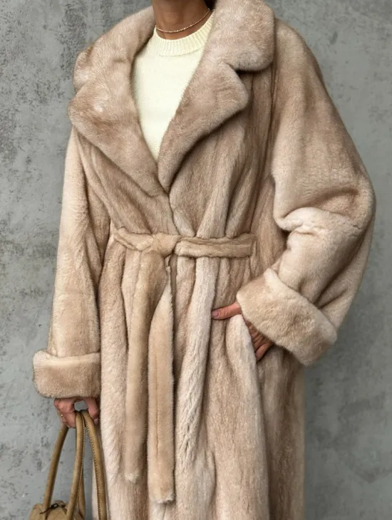 Длинная норковая шуба пастель - фото 2