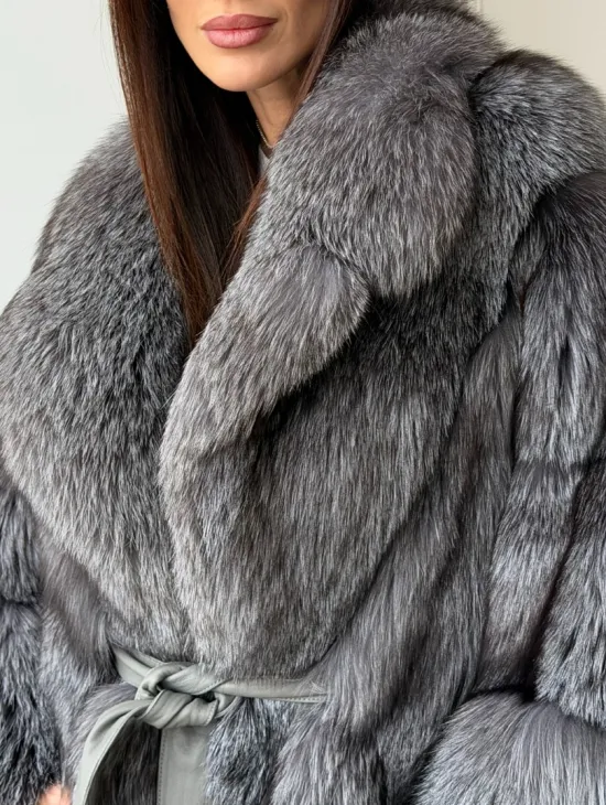 Шуба - пончо из лисы - фото 1