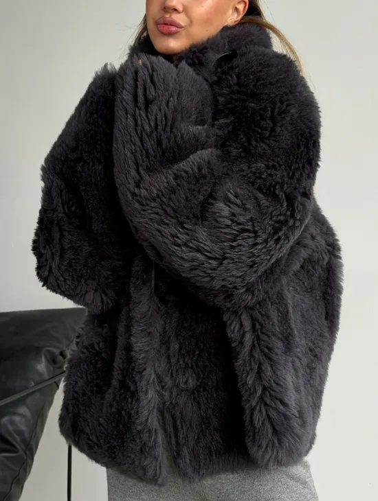 Короткая дубленка из овчины тиградо - фото 2