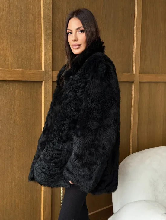 Черная двухсторонняя дубленка из меха тиградо - фото 9