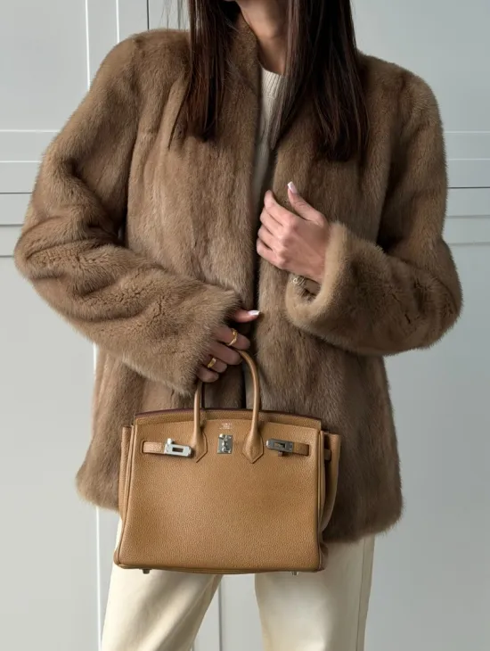 Женский норковый полушубок пастель - фото 2