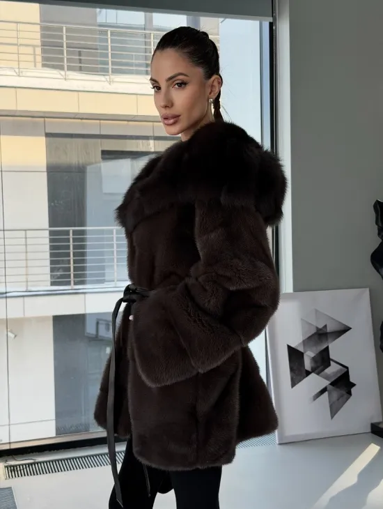 Норковая шуба кимоно с капюшоном куница - фото 11