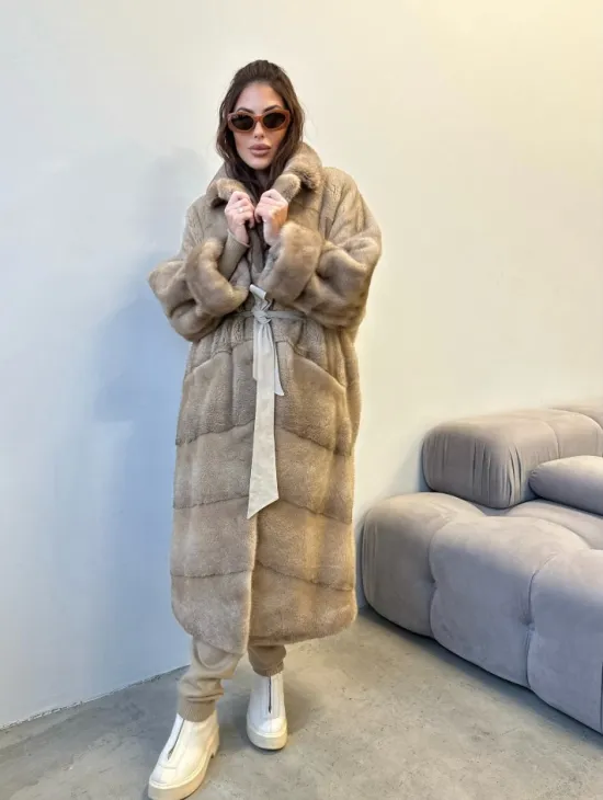 Шуба из плюшевой норки Velvet - цвет пастель - фото 1