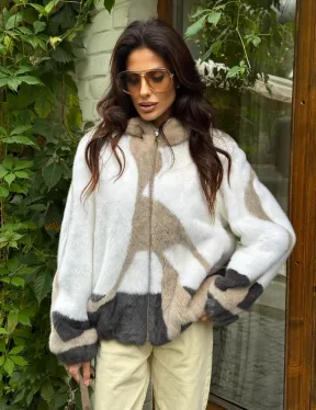 Стильная норковая куртка с капюшоном - фото 5