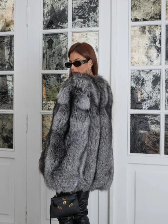 Шуба из чернобурой лисы - фото 2